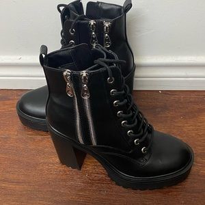 New Guess GBG heel ankle boots 6.5M